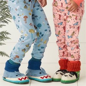 Garnet Hill 100% wool kids shark slippers